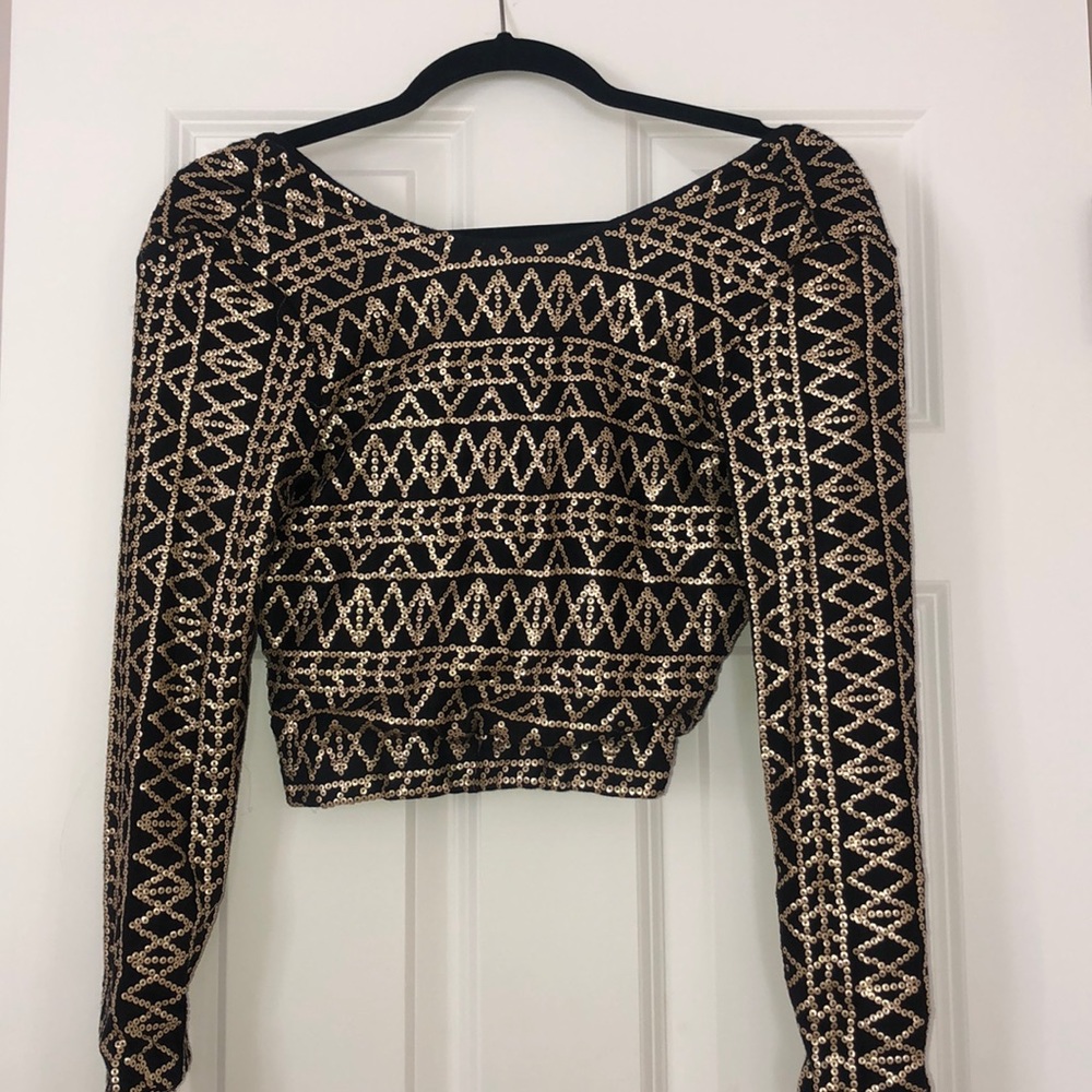 DV Sequin Long Sleeve Crop Top